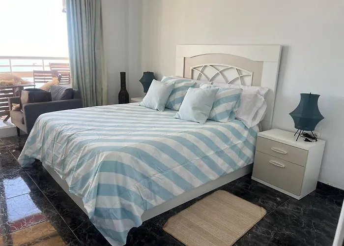 Rent4 Malaga La Torre De La Roca Torremolinos