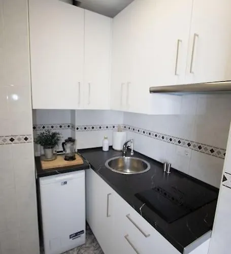 Rent4 Malaga La Torre De La Roca Apartmán
